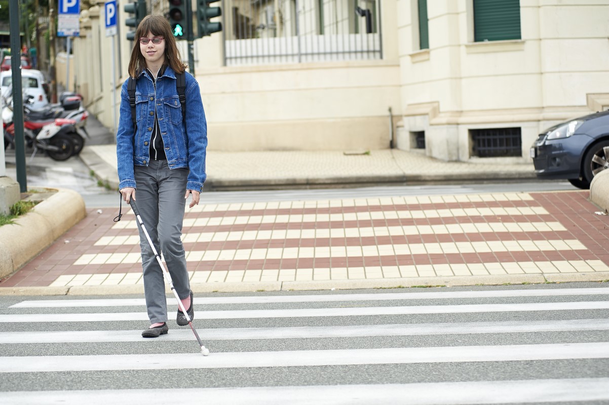 Come Fondazione Chiossone ci proponiamo di essere al fianco delle persone con disabilità visiva, accompagnandole nel loro percorso di riabilitazione visiva